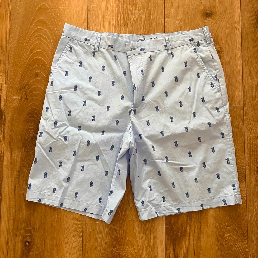 IZOD Saltwater Pineapple flat front shorts